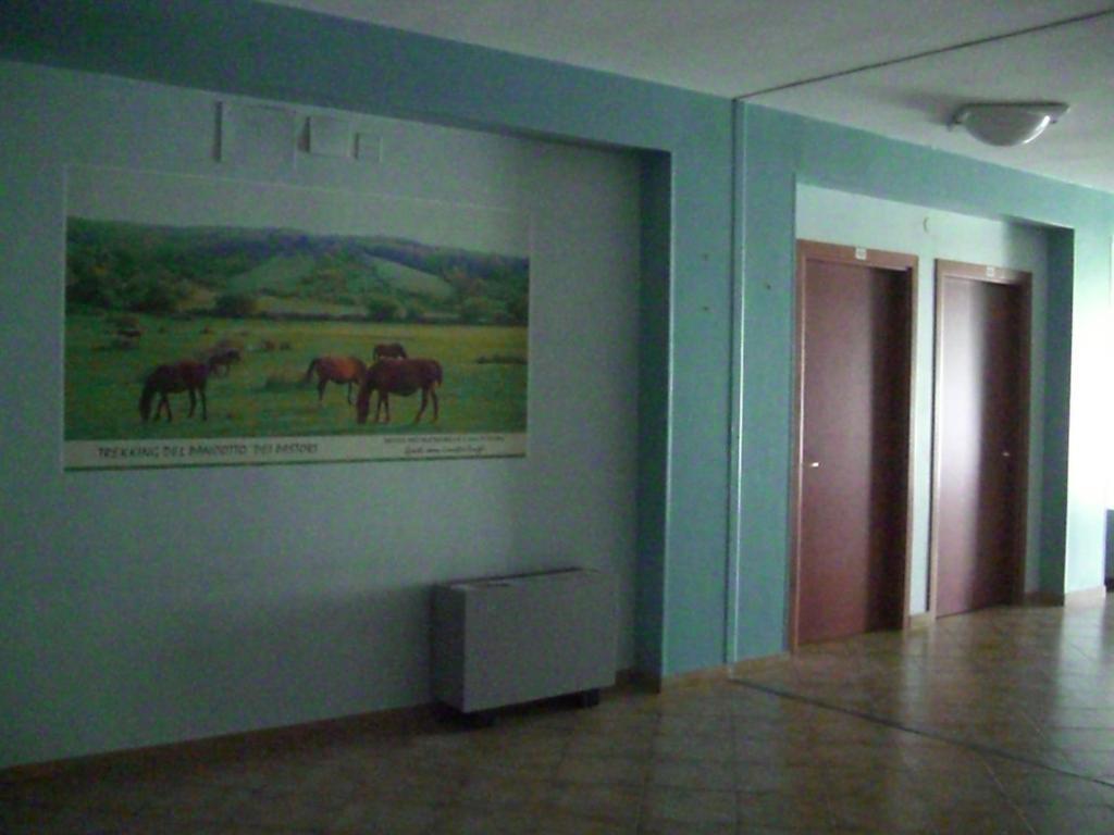 Hotel Menta E Rosmarino Monte SantʼAngelo Zimmer foto